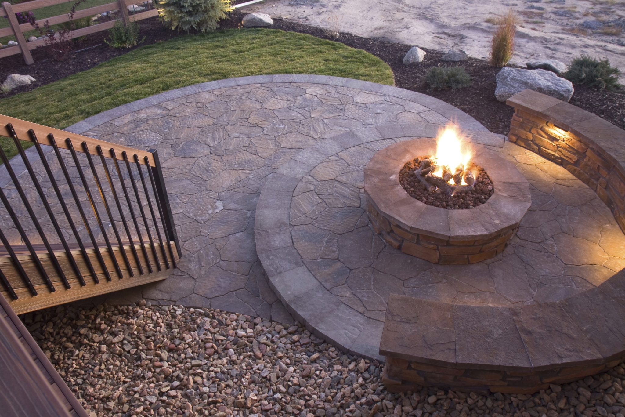 Check out these safety tips for enjoying your outdoor fire pit this summer.