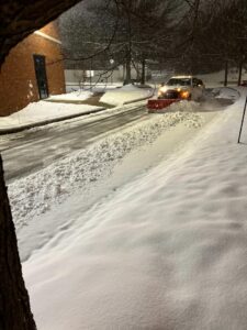 Edward's Lawn & Landscaping Commercial Snow Removal Services in Cooksville, MD