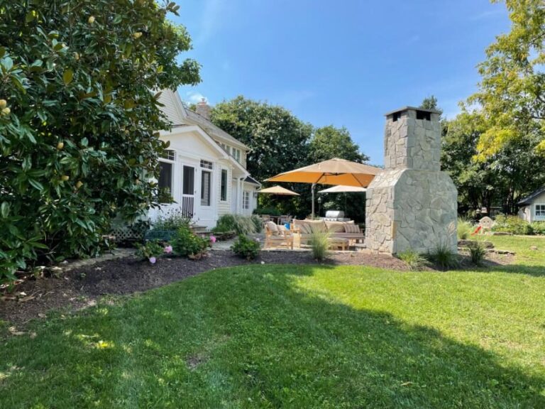 Edward's Lawn & Landscaping Designing a Backyard That’s Ready for Summer Entertaining